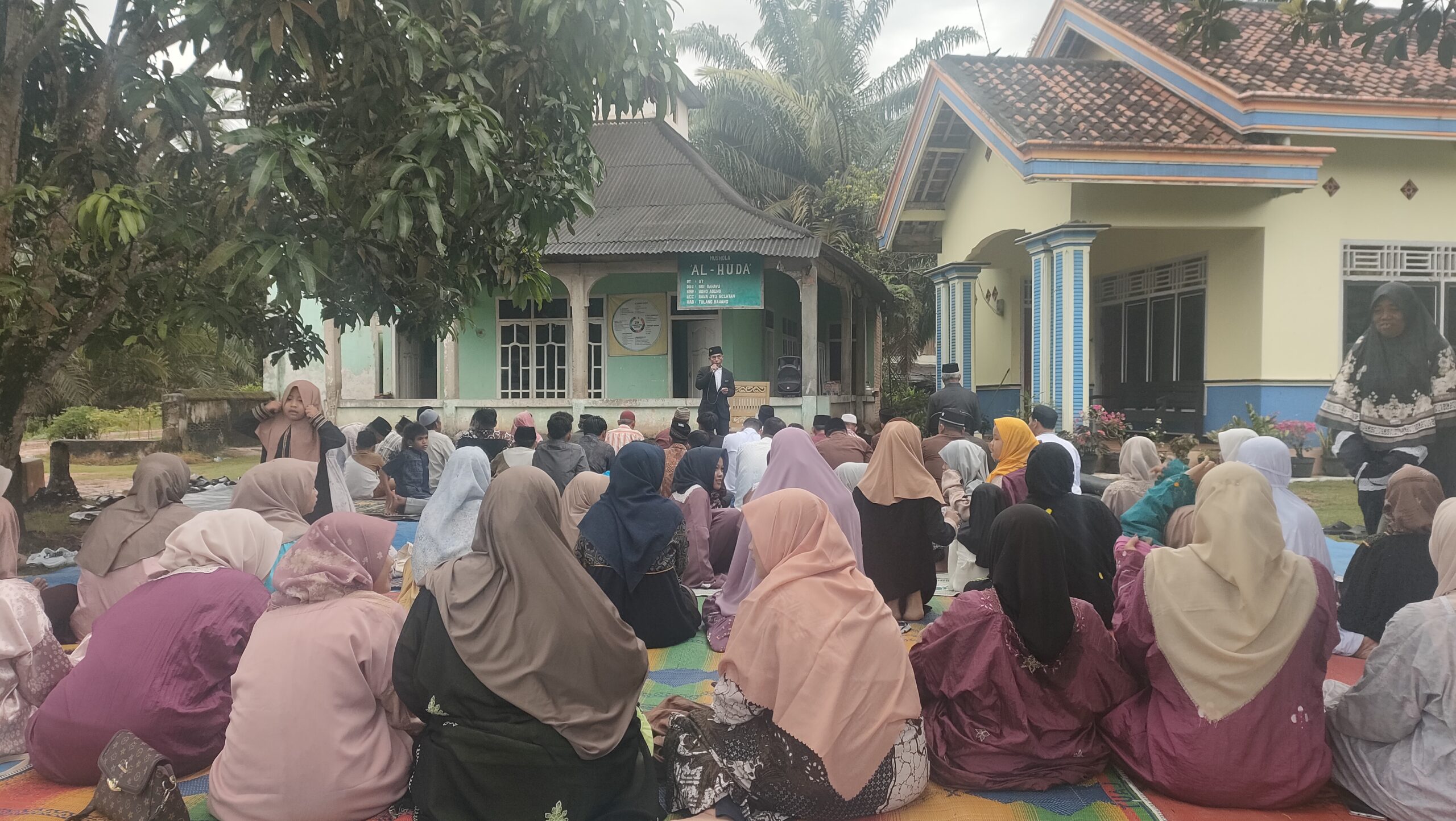 PAC LDII Wono Agung Gelar Sholat Idulfitri dengan Khidmat di Halaman Masjid Al-Huda